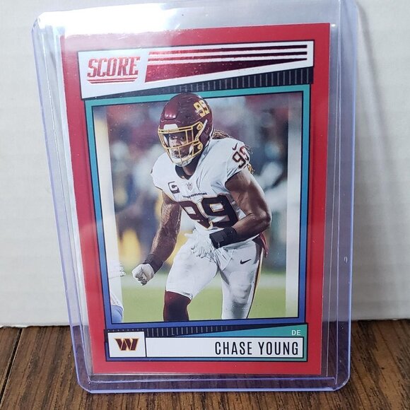 2022 Score Football Chase Young Base Red #258 Washington Commanders - Picture 1 of 3